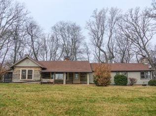 2518 Hobbs Rd, Louisville, TN 37777