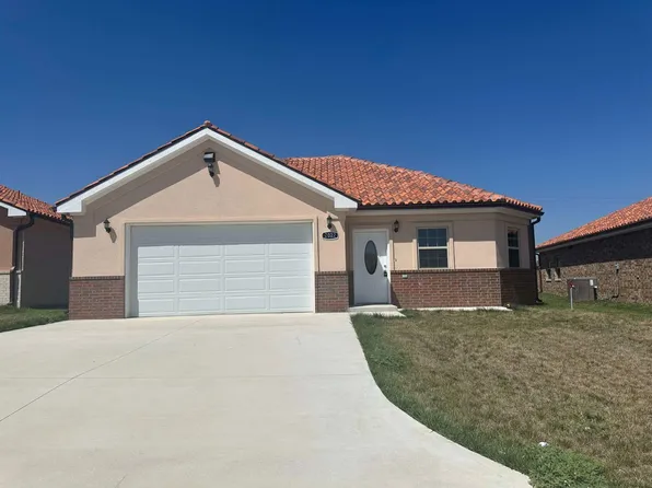 2022 N Easy St, Guymon, OK 73942