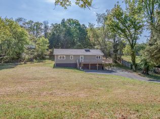 105 Greenfield Pl, Bristol, TN 37620