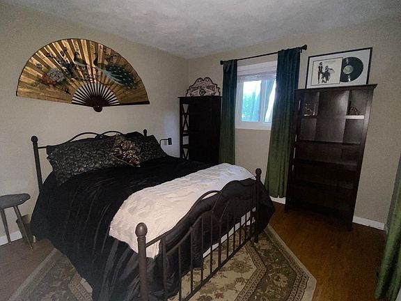 4th image of 16 Cleveland Pl APT 8