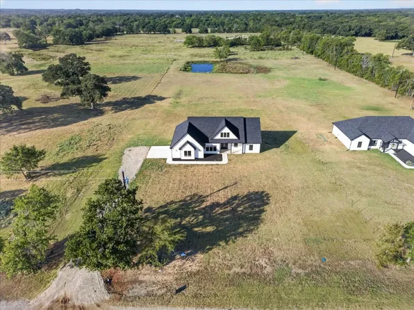 697 Vz County Road 3717, Edgewood, TX 75117
