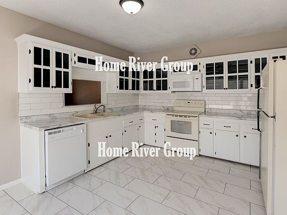 3rd image of 708 Powell St #0