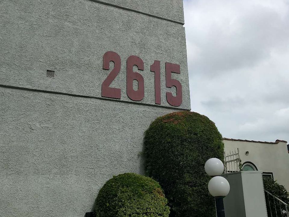 1st image of 2615 W Grand Ave APT D