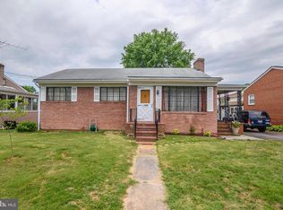 489 Hamilton Cir, Front Royal, VA 22630