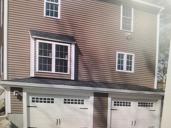 3rd image of 36 Lisa Ave #36