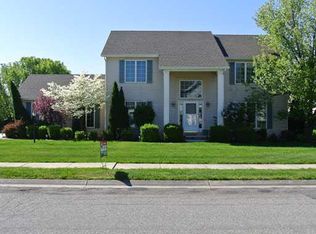 1014 Finch Dr, South Bend, IN