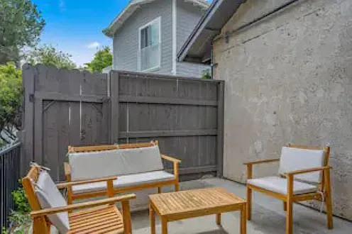 6630 Elmhurst Dr — Photo 5