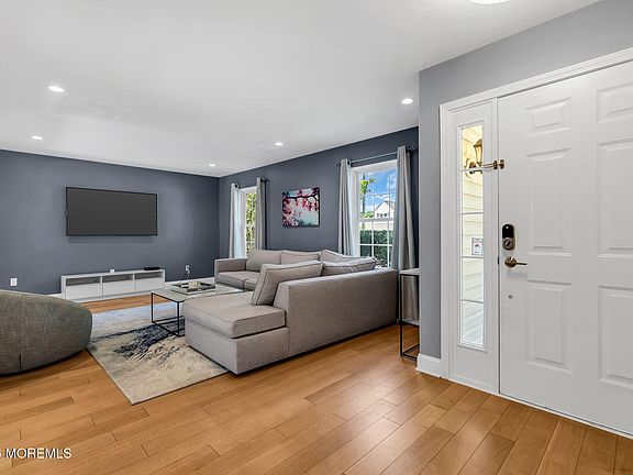 5th image of 37 Grand Teton Avenue