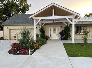 1084 Rock Springs Rd, San Marcos, CA 92069