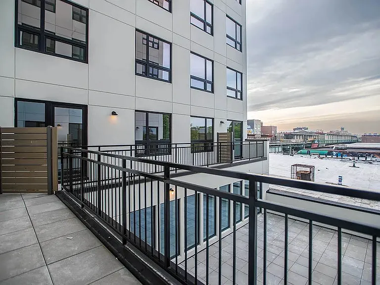 1801 Broadway #2D — Photo 8