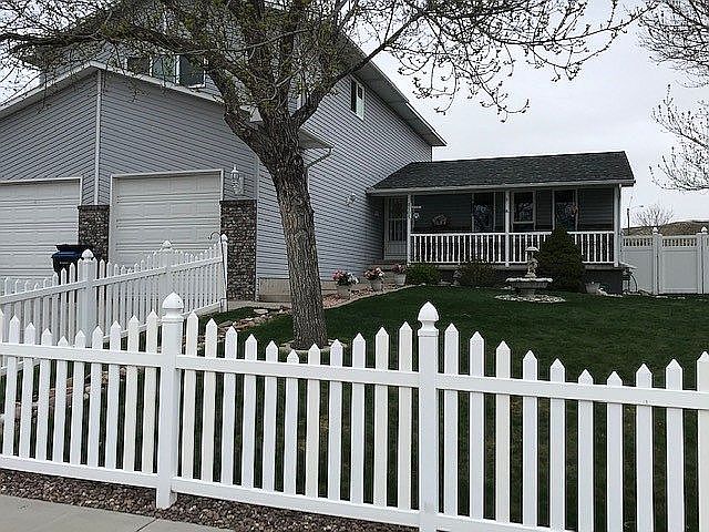 1st image of 2105 Grant Cir