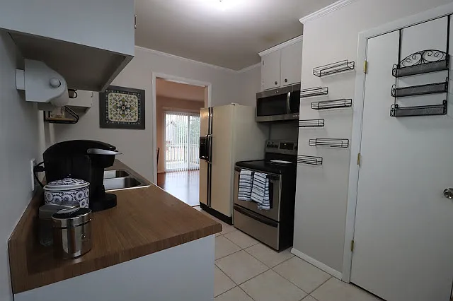 805 Wilroy Rd — Photo 4