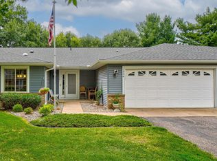 1226 Ravenswood Ct, Shoreview, MN 55126