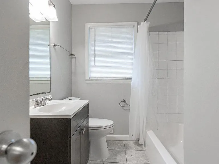 Lilla Cir SW — Photo 8
