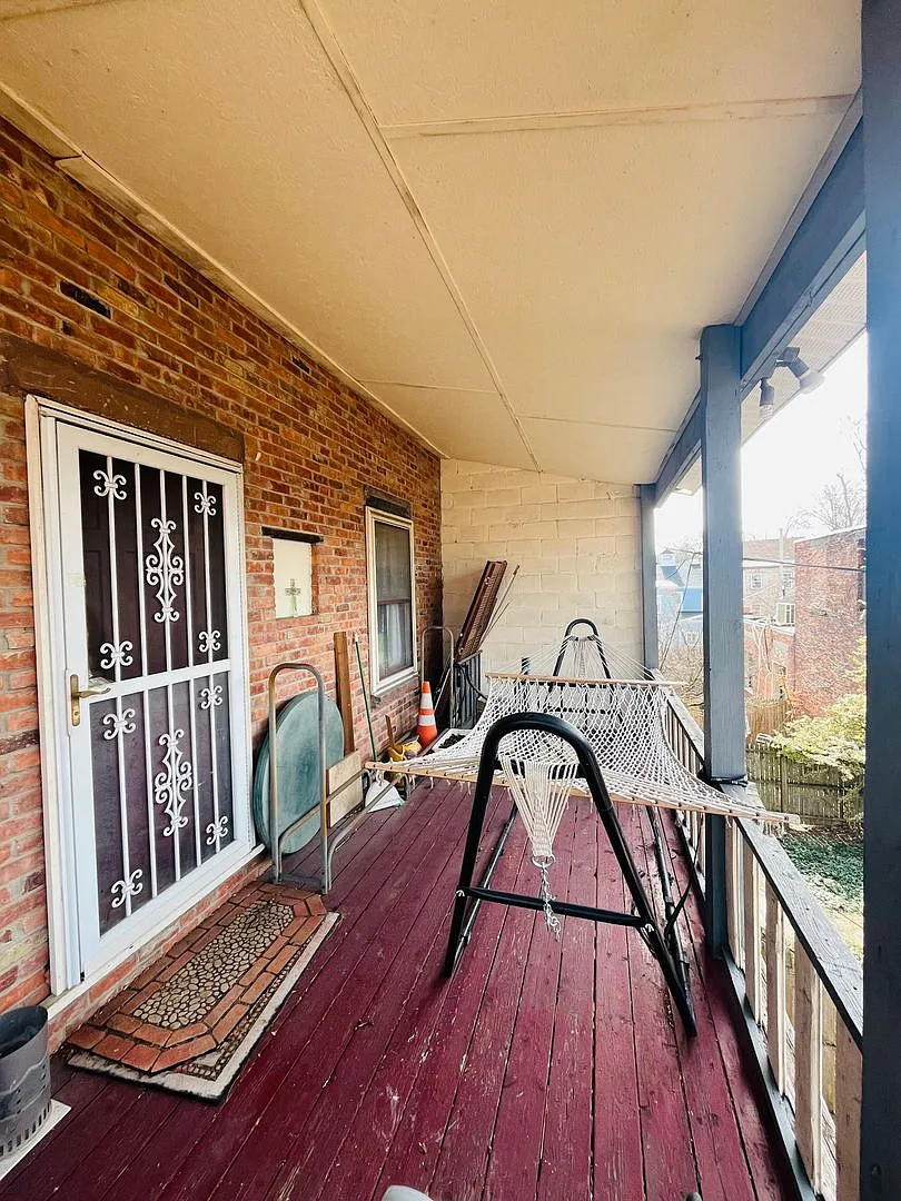 366 Hamilton Street — Photo 3
