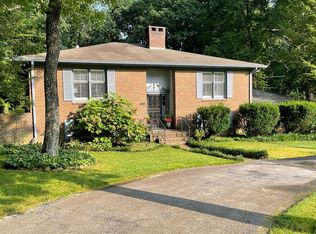 1252 Mountain Brook Cir, Signal Mountain, TN 37377
