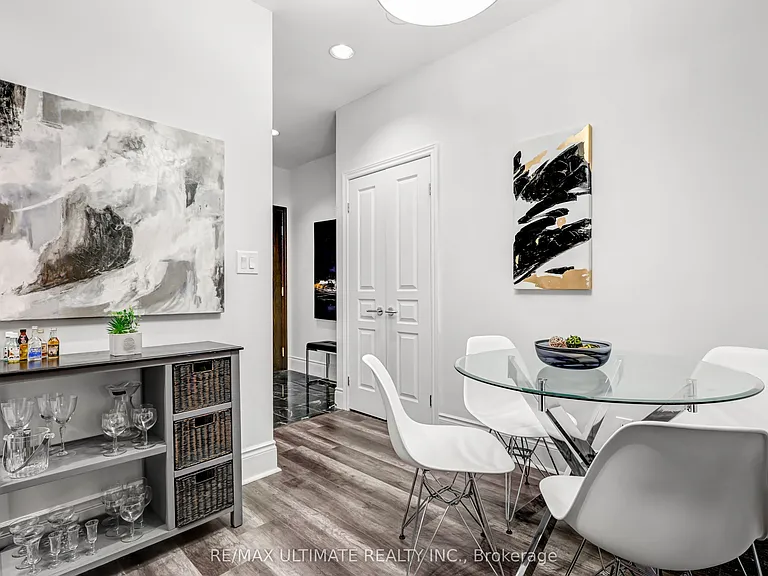102 Bloor St W #605 — Photo 6