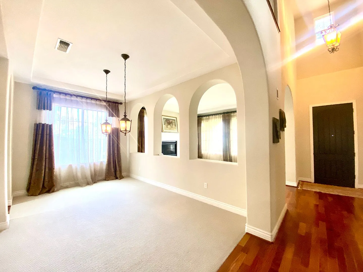 Pleasanton Ponderosa 5 bed+loft / 4 bath, 4 car garage, Small Dogs OK — Photo 4
