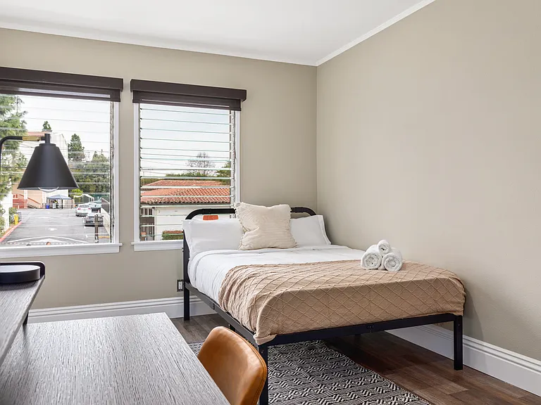 1515 Selby Avenue — Photo 37