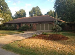 2324 E Bancroft St, Springfield, MO 65804