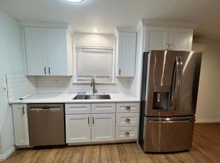 4017 SW Collins St, Portland, OR 97219