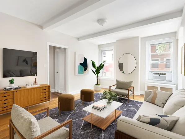 325 W 45th St APT 208, New York, NY 10036