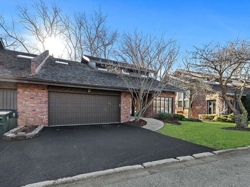 1st image of 37 Lucas Dr
