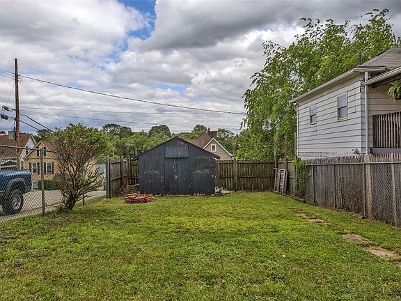 5th image of 901 Punta Gorda Ave