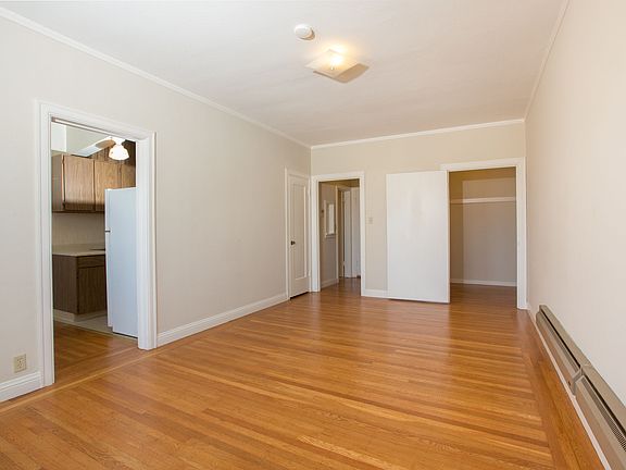 4th image of 1379 10th Ave APT 17