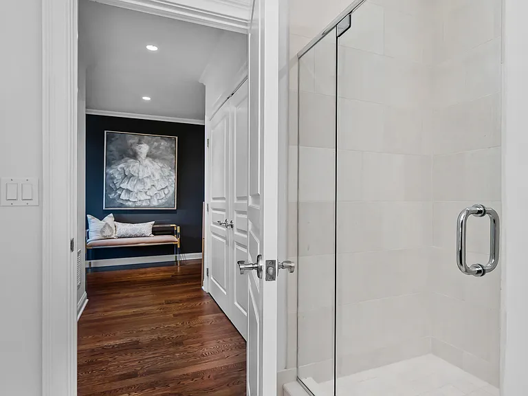 100 Parrott Dr #1402 — Photo 23