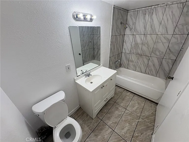 1396 Garnet Ave — Photo 8