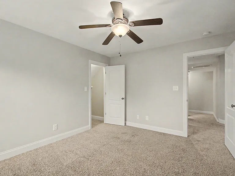 1537 Green Grove Way — Photo 32
