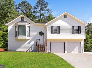 89 Indian Trail Dr, Powder Springs, GA 30127