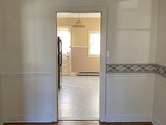 5th image of 38 Bryant Cir