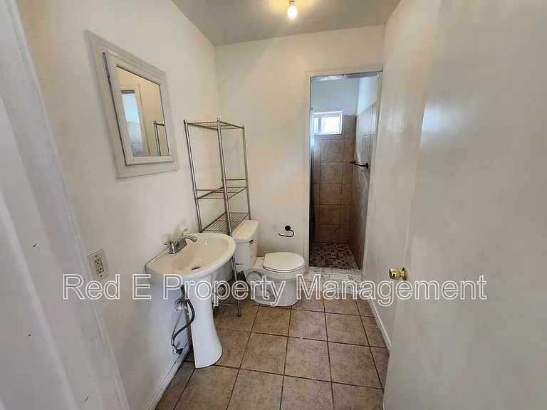 304 Terrell Ave — Photo 9
