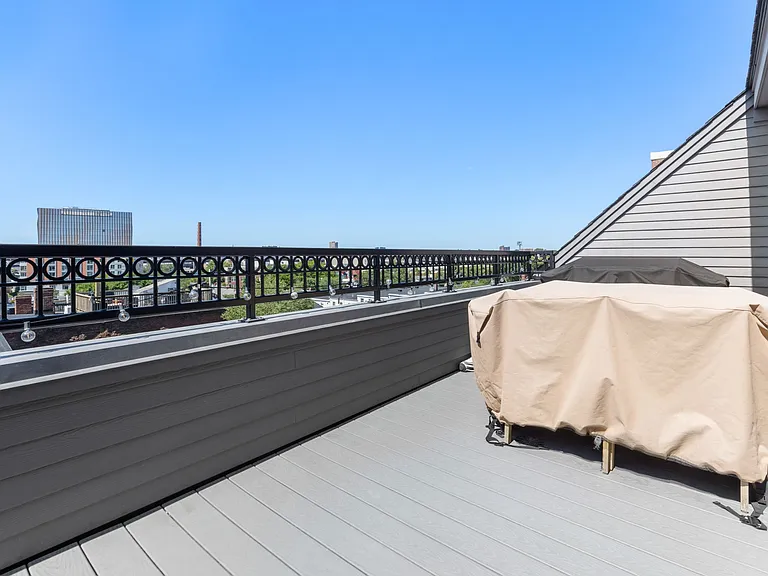 380 Bunker Hill St #210 — Photo 27
