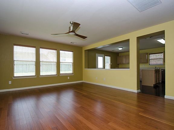 5th image of 17119 Westminster Village Ct