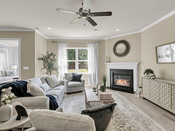 4th image of 1768 Grovehurst Dr