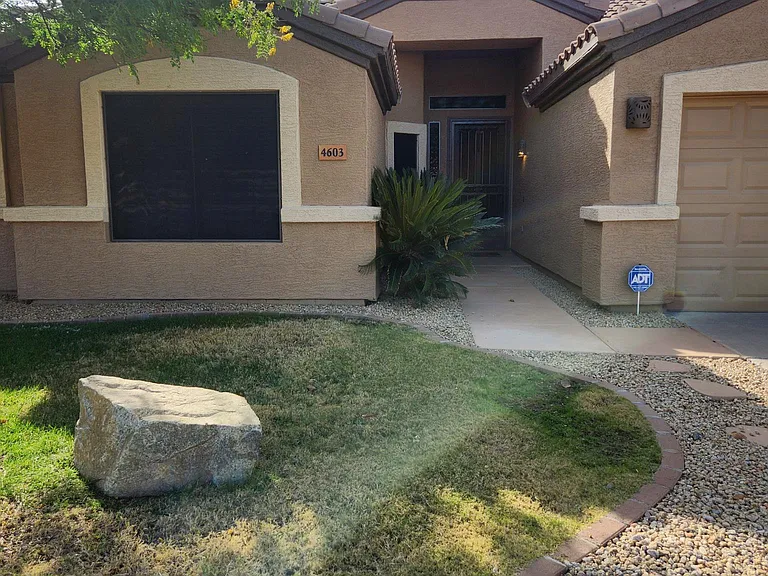 E Rowel Rd — Photo 35