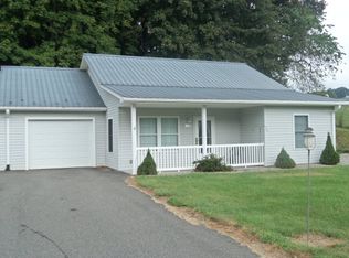 144 Smith Dixon Rd #D, Crumpler, NC 28617