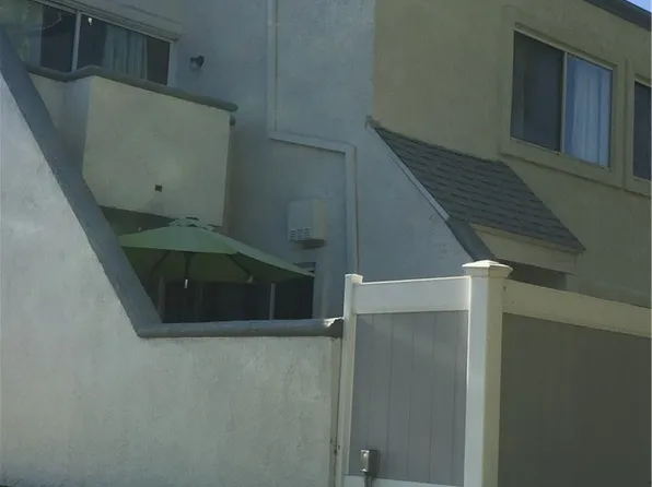 18515 Mayall St Unit D, Northridge, CA 91324