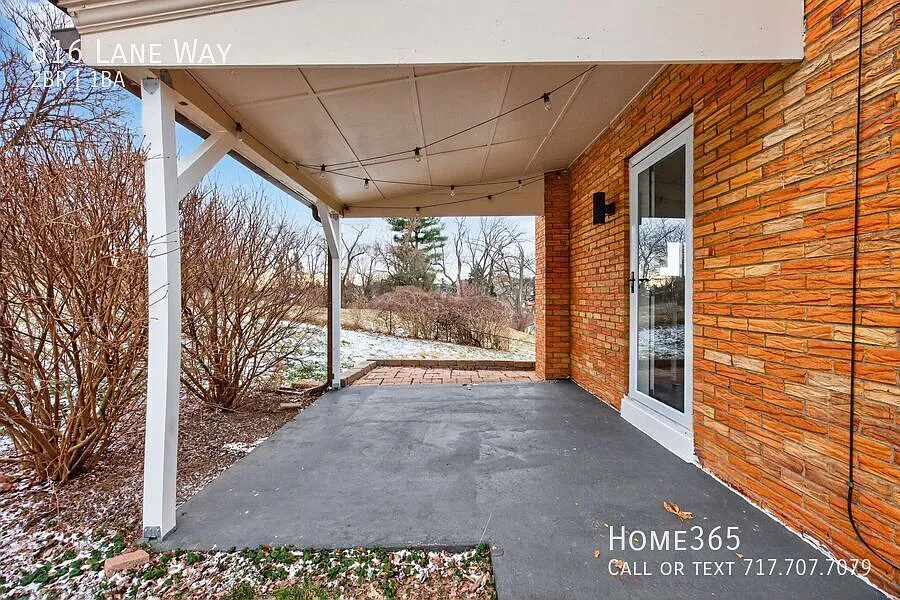 616 Lane Way, Pittsburgh — Photo 2