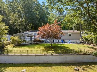 29 Oak Ter, Burrillville, RI 02839