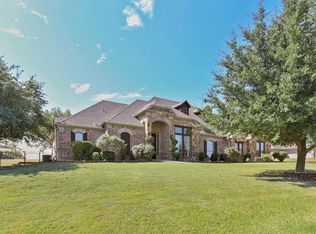 6800 Wild Stallion Rd, Fort Worth, TX 76126