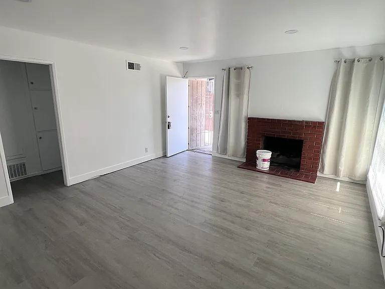 1829 Aileron Ave — Photo 8
