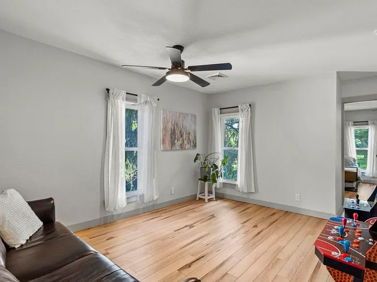 406 W Masterson Ave — Photo 11