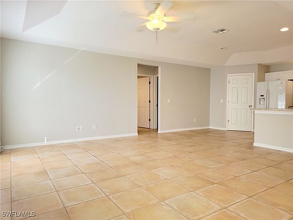 4th image of 4020-4022 SW 7th Pl