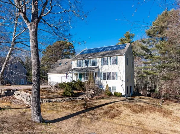 6 Beaver Ln, Charlestown, RI 02813