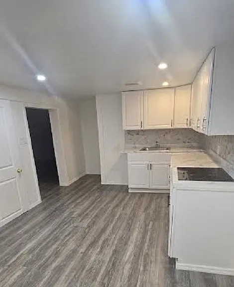 Bailey Pl — Photo 1