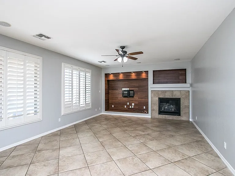 363 W Lantana Pl — Photo 8